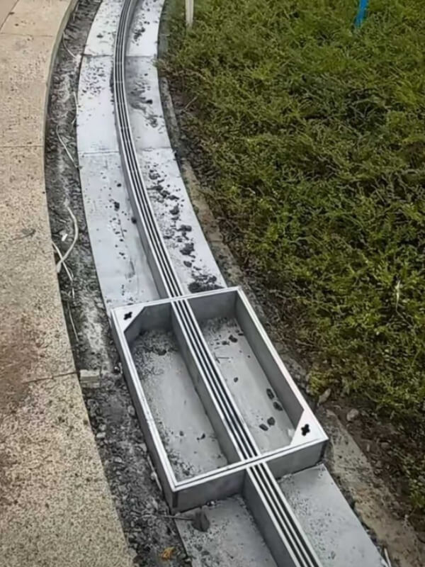 5 curved slot drain.jpg